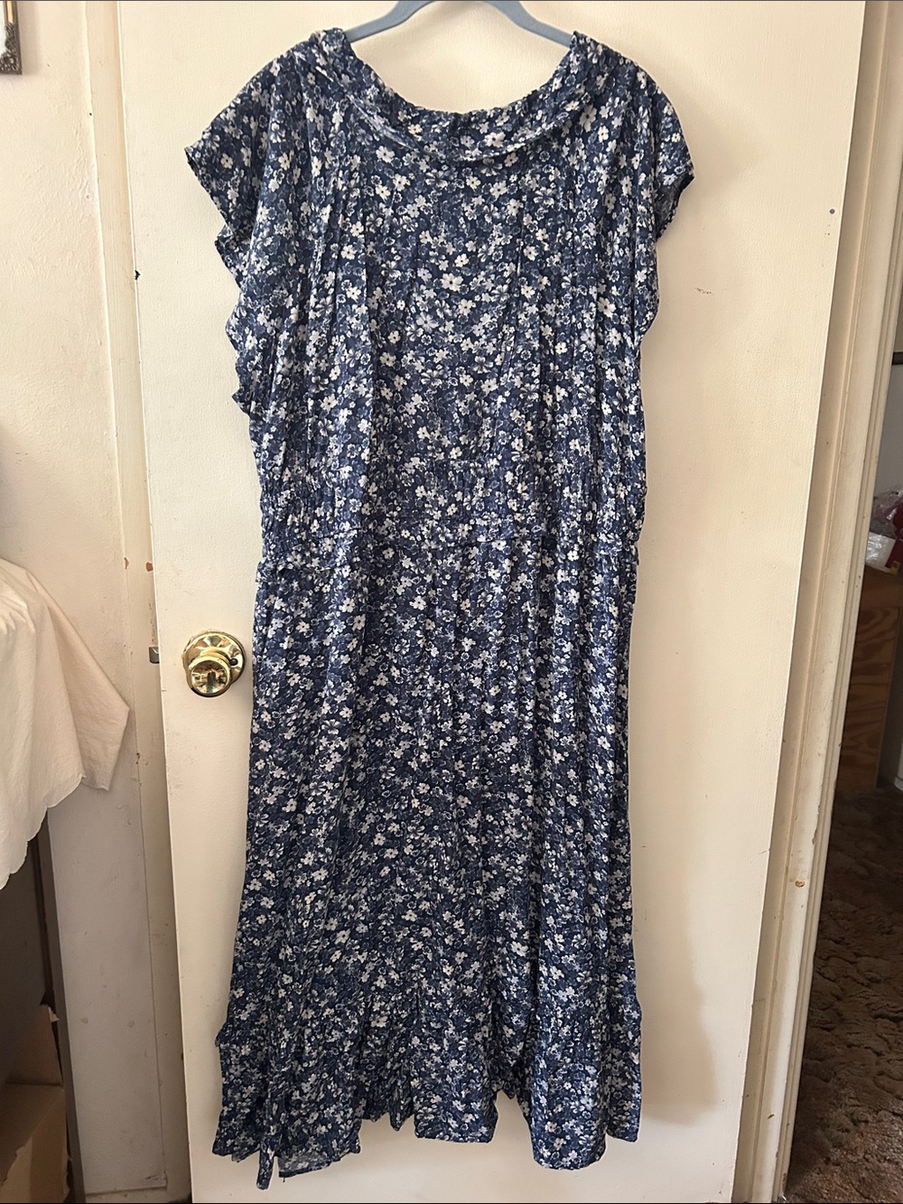 Old Navy Navy Ditsy Floral Ruffled Maxi Dress - Picture 4 of 11